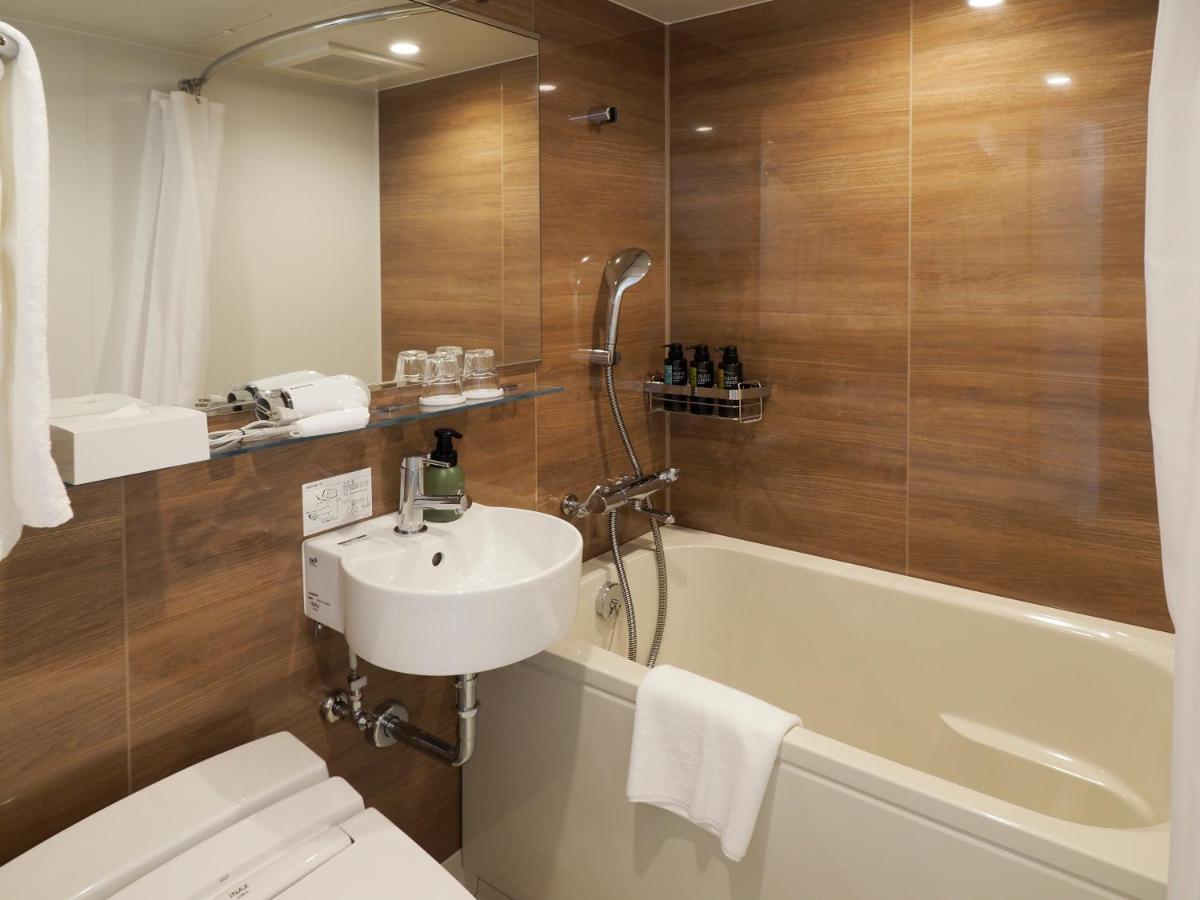 Far East Village Hotel Yokohama Йокогама Экстерьер фото